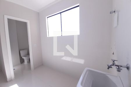Área de Serviço de apartamento para alugar com 2 quartos, 60m² em Planalto, Belo Horizonte