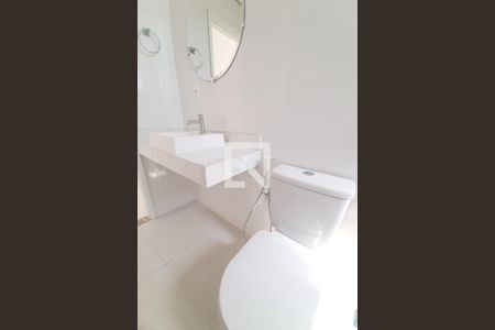 Banheiro de apartamento para alugar com 2 quartos, 60m² em Planalto, Belo Horizonte