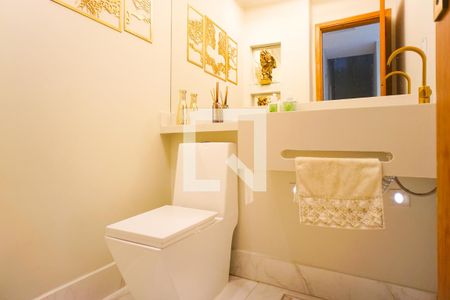 Lavabo de apartamento à venda com 4 quartos, 150m² em Barra da Tijuca, Rio de Janeiro