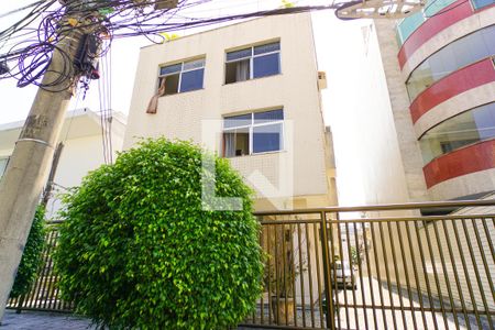 Apartamento à venda com 150m², 4 quartos e 1 vagaFachada