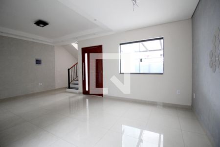 Sala de casa para alugar com 3 quartos, 170m² em Jardim Santa Catarina, Sorocaba