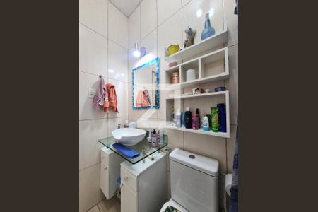 Apartamento à venda com 136m², 4 quartos e 1 vaga Apartamento à venda com 136m², 4 quartos e 1 vagaBanheiro Social