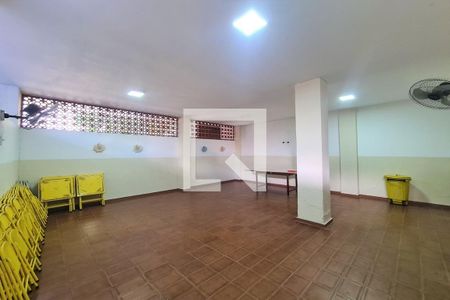 Apartamento à venda com 136m², 4 quartos e 1 vaga Apartamento à venda com 136m², 4 quartos e 1 vagaÁrea comum - Salão de festas