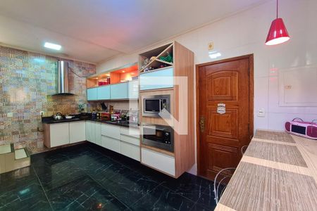 Apartamento à venda com 136m², 4 quartos e 1 vaga Apartamento à venda com 136m², 4 quartos e 1 vagaCozinha