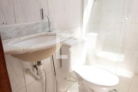 Apartamento à venda com 70m², 3 quartos e 2 vagas Apartamento à venda com 70m², 3 quartos e 2 vagasBanheiro da Suíte