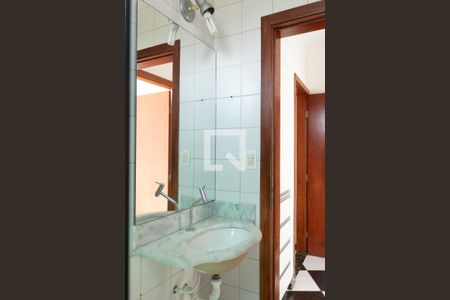 Apartamento à venda com 70m², 3 quartos e 2 vagas Apartamento à venda com 70m², 3 quartos e 2 vagasBanheiro Social