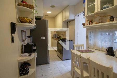 Apartamento à venda com 150m², 3 quartos e 3 vagasCozinha