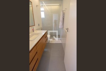 Apartamento à venda com 150m², 3 quartos e 3 vagasBanheiro da Suíte