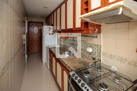 Apartamento à venda com 94m², 2 quartos e 1 vaga Apartamento à venda com 94m², 2 quartos e 1 vagaCozinha