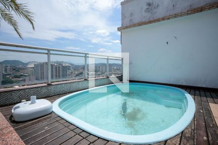 Apartamento à venda com 94m², 2 quartos e 1 vaga Apartamento à venda com 94m², 2 quartos e 1 vagaPiscina