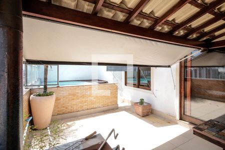 Apartamento à venda com 94m², 2 quartos e 1 vaga Apartamento à venda com 94m², 2 quartos e 1 vagaChurrasqueira