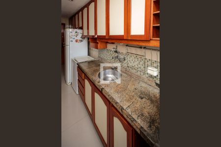 Apartamento à venda com 94m², 2 quartos e 1 vaga Apartamento à venda com 94m², 2 quartos e 1 vagaCozinha