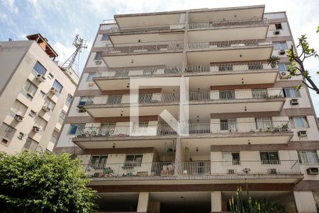 Apartamento à venda com 94m², 2 quartos e 1 vaga Apartamento à venda com 94m², 2 quartos e 1 vagaFachada