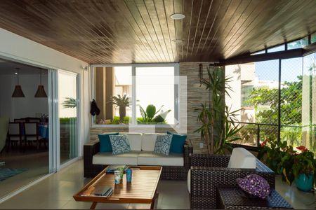 Apartamento para alugar com 215m², 4 quartos e 4 vagas Apartamento para alugar com 215m², 4 quartos e 4 vagasVaranda da Sala