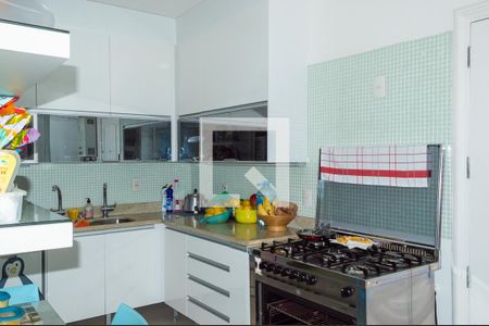 Apartamento para alugar com 215m², 4 quartos e 4 vagas Apartamento para alugar com 215m², 4 quartos e 4 vagasCozinha