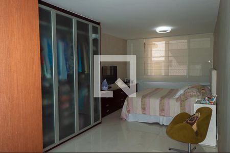 Apartamento para alugar com 215m², 4 quartos e 4 vagas Apartamento para alugar com 215m², 4 quartos e 4 vagasQuarto 4 - Suíte