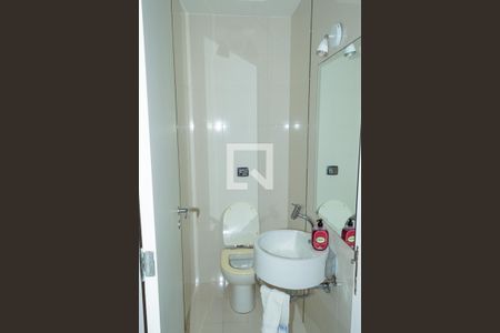 Apartamento para alugar com 215m², 4 quartos e 4 vagas Apartamento para alugar com 215m², 4 quartos e 4 vagasLavabo