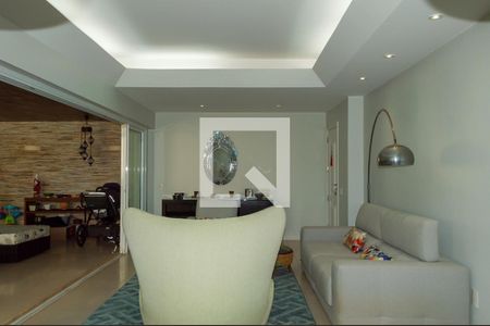 Apartamento para alugar com 215m², 4 quartos e 4 vagas Apartamento para alugar com 215m², 4 quartos e 4 vagasSala
