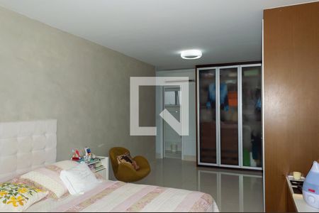 Apartamento para alugar com 215m², 4 quartos e 4 vagas Apartamento para alugar com 215m², 4 quartos e 4 vagasQuarto 4 - Suíte