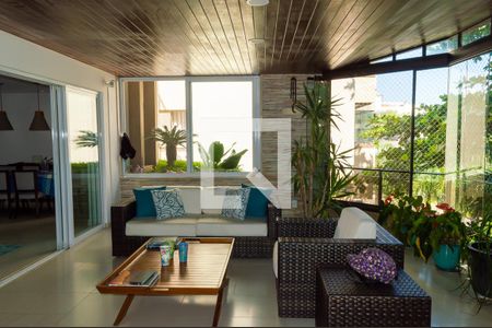Apartamento para alugar com 215m², 4 quartos e 4 vagas Apartamento para alugar com 215m², 4 quartos e 4 vagasVaranda da Sala