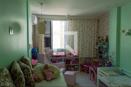 Apartamento para alugar com 215m², 4 quartos e 4 vagas Apartamento para alugar com 215m², 4 quartos e 4 vagasQuarto 2