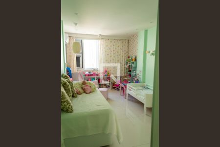 Apartamento para alugar com 215m², 4 quartos e 4 vagas Apartamento para alugar com 215m², 4 quartos e 4 vagasQuarto 2