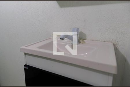 Banheiro de apartamento para alugar com 1 quarto, 85m² em Itapuã, Salvador