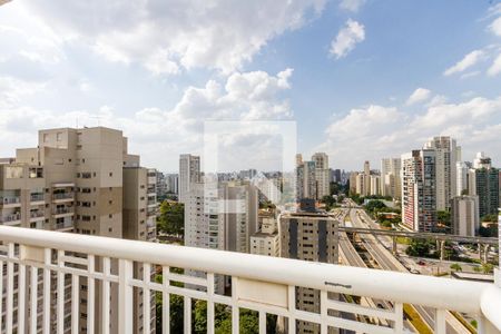 Apartamento para alugar com 134m², 2 quartos e 3 vagas Apartamento para alugar com 134m², 2 quartos e 3 vagasVaranda da Suíte 1