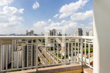 Apartamento para alugar com 134m², 2 quartos e 3 vagas Apartamento para alugar com 134m², 2 quartos e 3 vagasVaranda da Suíte 1