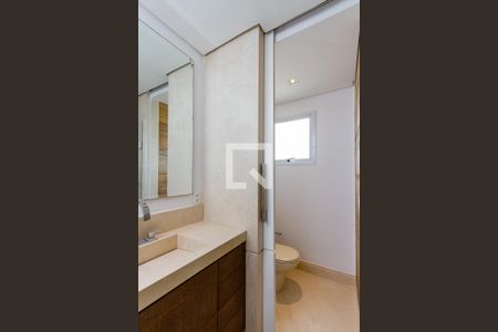 Apartamento para alugar com 134m², 2 quartos e 3 vagas Apartamento para alugar com 134m², 2 quartos e 3 vagasBanheiro da Suíte 1