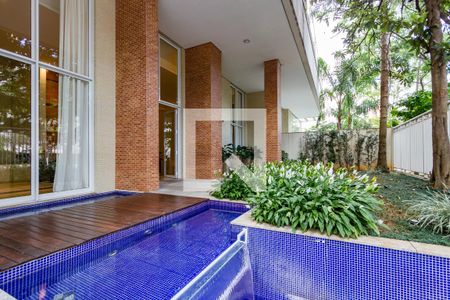 Apartamento para alugar com 134m², 2 quartos e 3 vagas Apartamento para alugar com 134m², 2 quartos e 3 vagasFachada