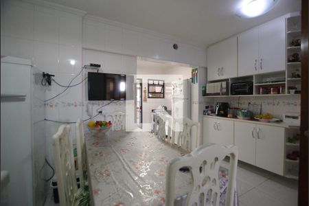 Apartamento à venda com 185m², 3 quartos e 4 vagasCozinha