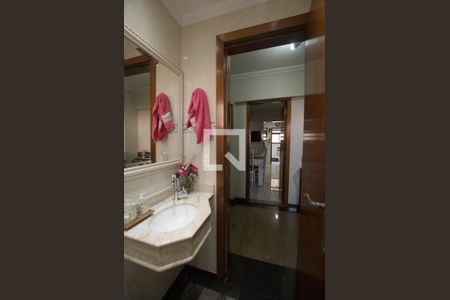 Apartamento à venda com 185m², 3 quartos e 4 vagasLavabo