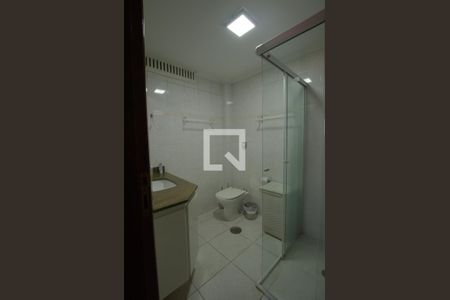 Apartamento à venda com 185m², 3 quartos e 4 vagasBanheiro