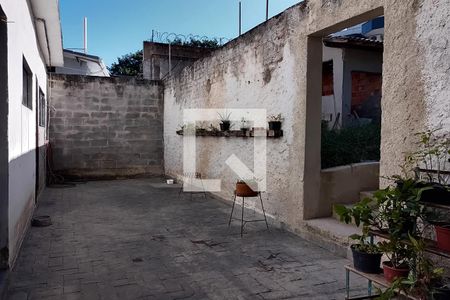 Casa para alugar com 170m², 4 quartos e 2 vagasQuintal 1
