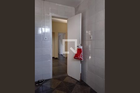 Casa para alugar com 170m², 4 quartos e 2 vagasBanheiro Social