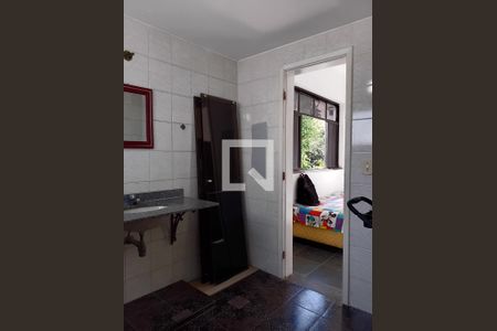 Casa para alugar com 170m², 4 quartos e 2 vagasBanheiro Social