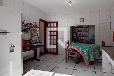 Casa para alugar com 170m², 4 quartos e 2 vagasCozinha