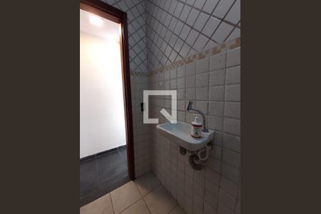 Casa para alugar com 170m², 4 quartos e 2 vagasLavabo