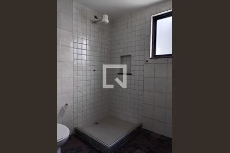 Casa para alugar com 170m², 4 quartos e 2 vagasBanheiro Social