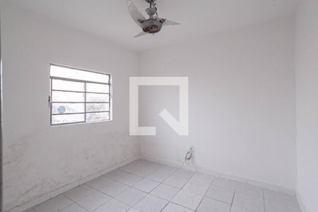 Casa à venda com 300m², 4 quartos e 3 vagasBarracão 2 - Quarto 1
