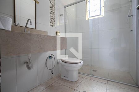 Casa à venda com 300m², 4 quartos e 3 vagasBanheiro social