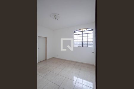 Casa à venda com 300m², 4 quartos e 3 vagasSuíte