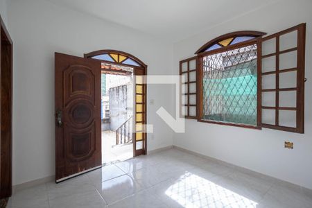 Sala de casa à venda com 4 quartos, 300m² em Lagoinha, Belo Horizonte