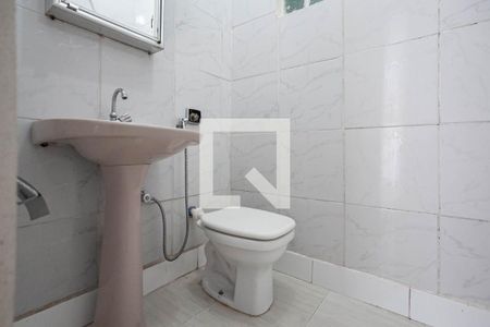 Casa à venda com 300m², 4 quartos e 3 vagasBarracão 2 - Banheiro social