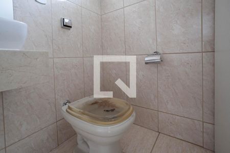 Casa à venda com 300m², 4 quartos e 3 vagasBanheiro da suíte