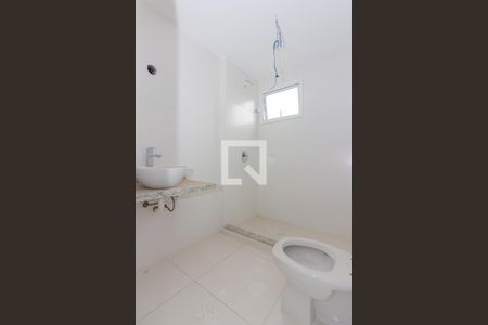 Apartamento à venda com 90m², 2 quartos e 1 vaga Apartamento à venda com 90m², 2 quartos e 1 vagaBanheiro