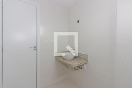 Apartamento à venda com 90m², 2 quartos e 1 vaga Apartamento à venda com 90m², 2 quartos e 1 vagaBanheiro