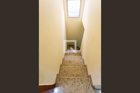 Casa à venda com 150m², 3 quartos e 2 vagasCorredor