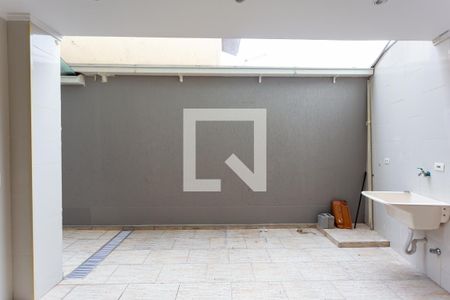 Casa à venda com 150m², 3 quartos e 2 vagasQuintal